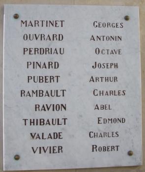 Monts-sur-Guesnes MM Plaque 2
